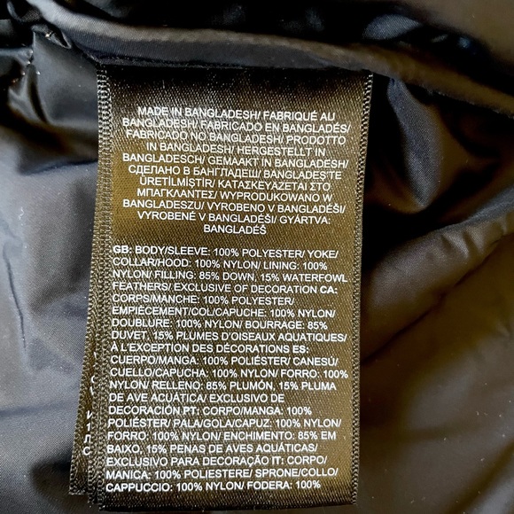 The North Face Women’s Nuptse Printed Down Jacket In Coral Sunrise Ice Dye Print - Picture 8 of 10